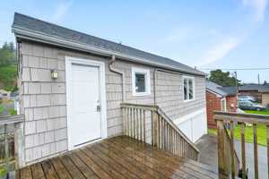 featured image of 2515 1/2 Sumner Ave #2