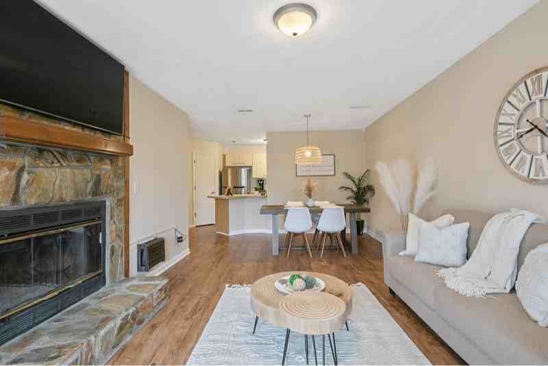 1006 Brookhollow Dr #9 - Photo 5 of 15