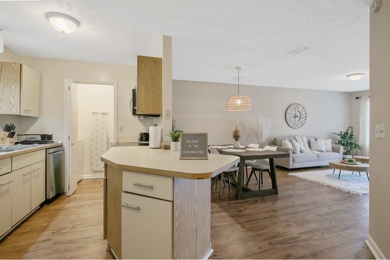 1006 Brookhollow Dr #9 - Photo 7 of 15