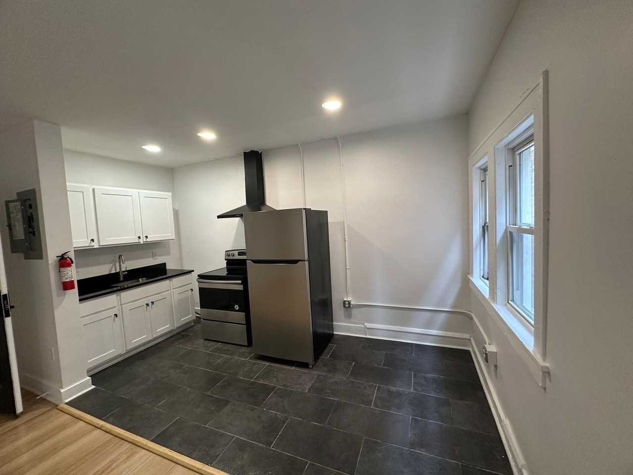 1384 W 83rd St #304 - Photo 2 of 7