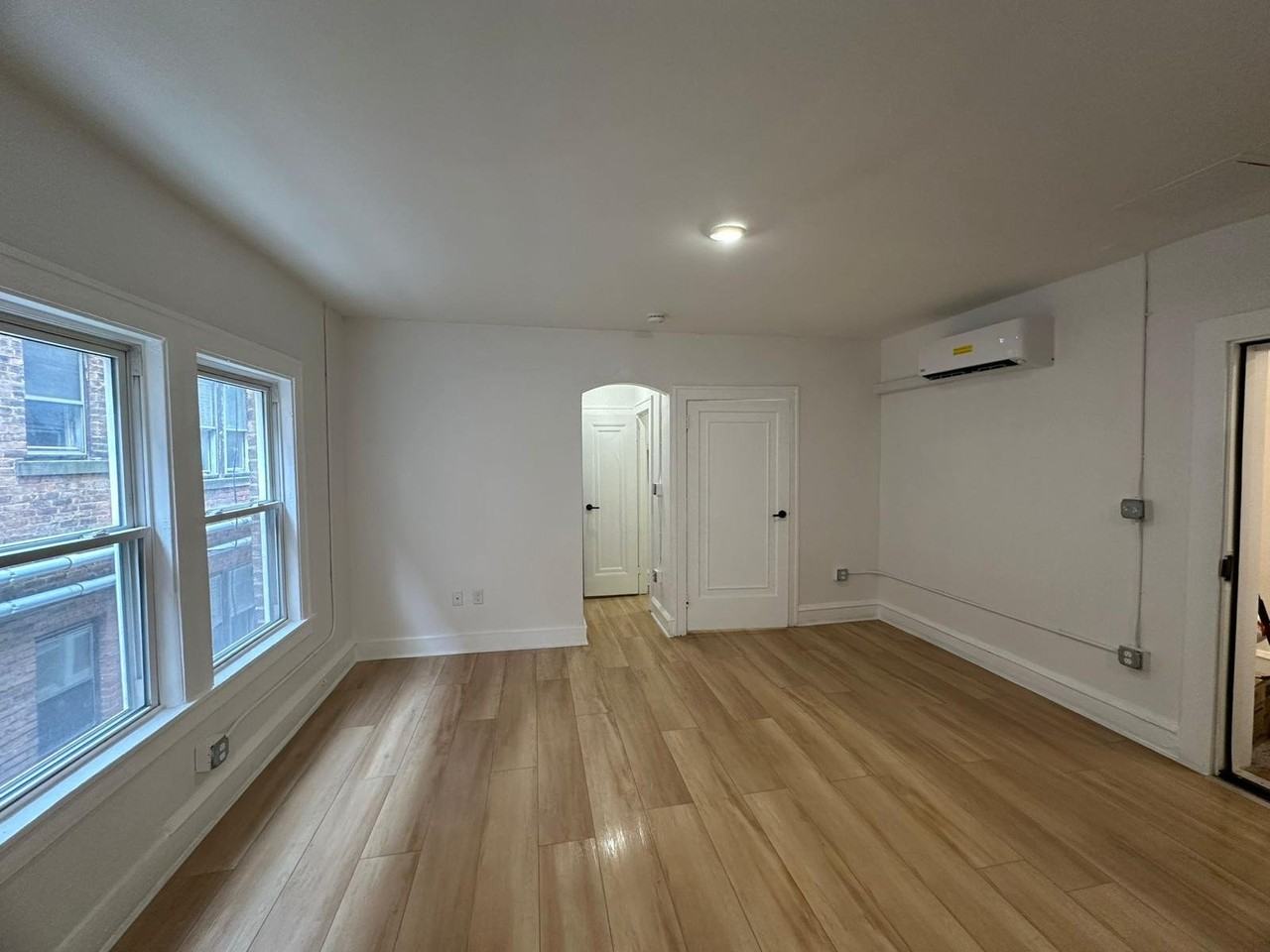 1384 W 83rd St #304 - Photo 5 of 7