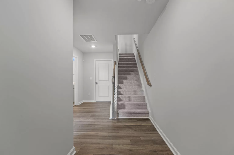 149 Summer Violet Ln - Photo 3 of 21