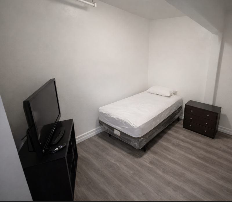 536 5th Ave - Photo 3 of 8