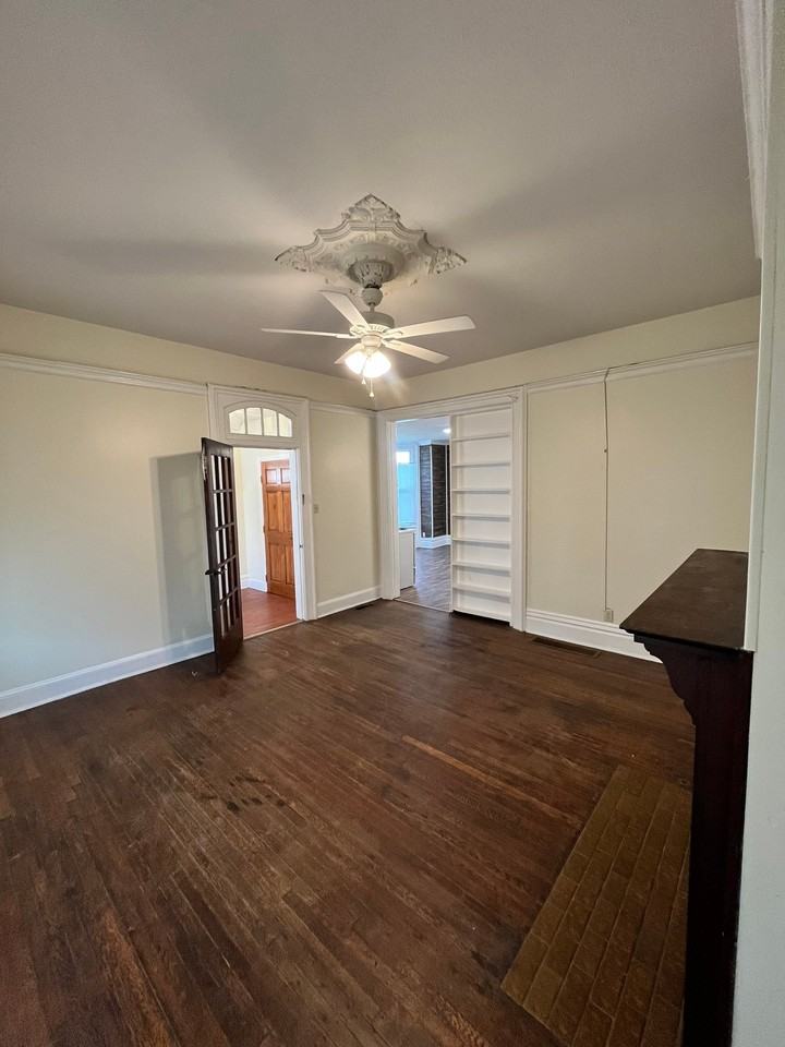243 W Locust St #1 - Photo 5 of 23