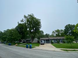 featured image of 3209 W 72nd St