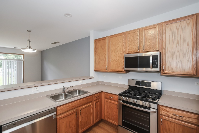 720 Woodewind Dr - Photo 6 of 20