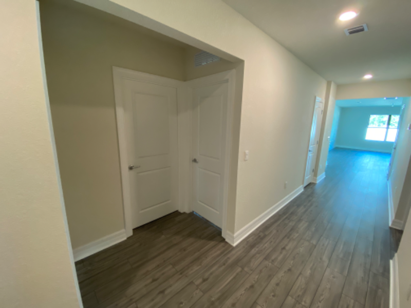 2931 Hibiscus Ave - Photo 3 of 20