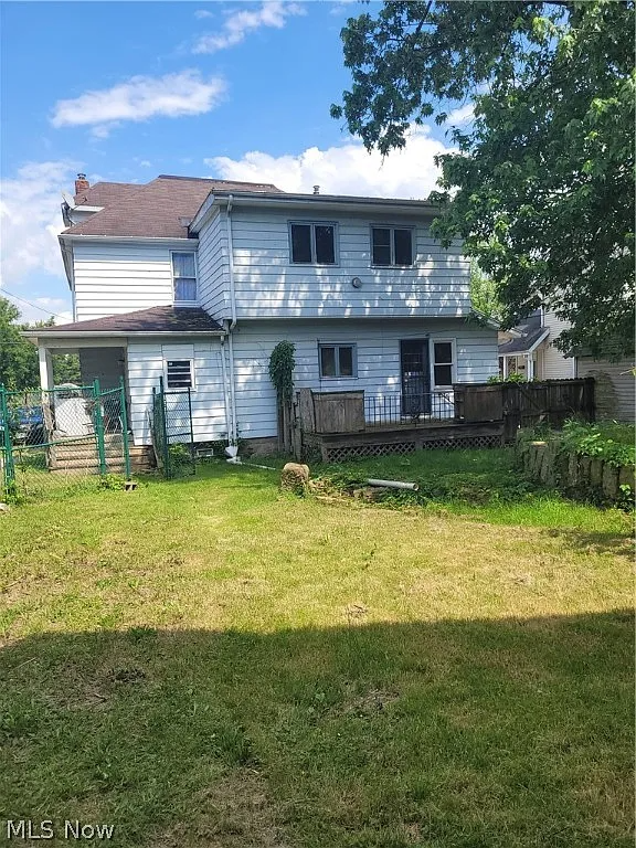 32 Whitney Ave S - Photo 2 of 4