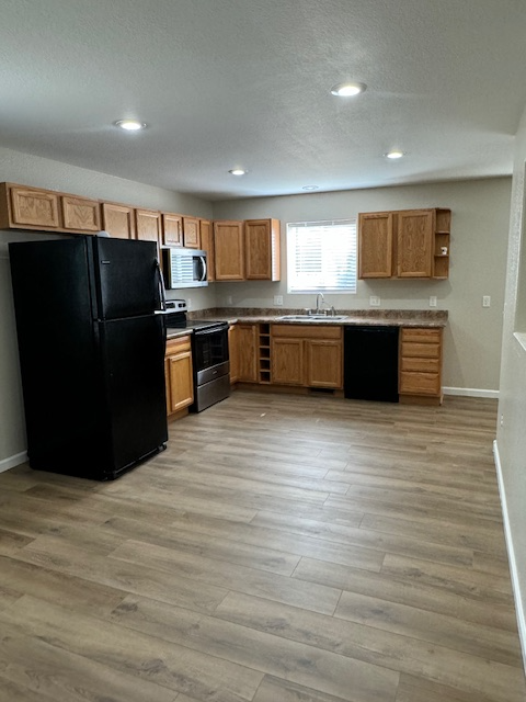 724 S Melrose St #724 - Photo 3 of 16