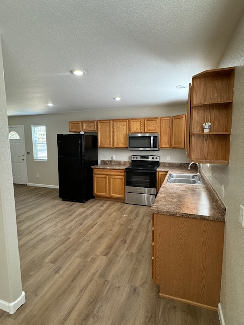 724 S Melrose St #724 - Photo 4 of 16