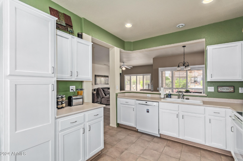 17838 N Navarro Ct - Photo 5 of 20