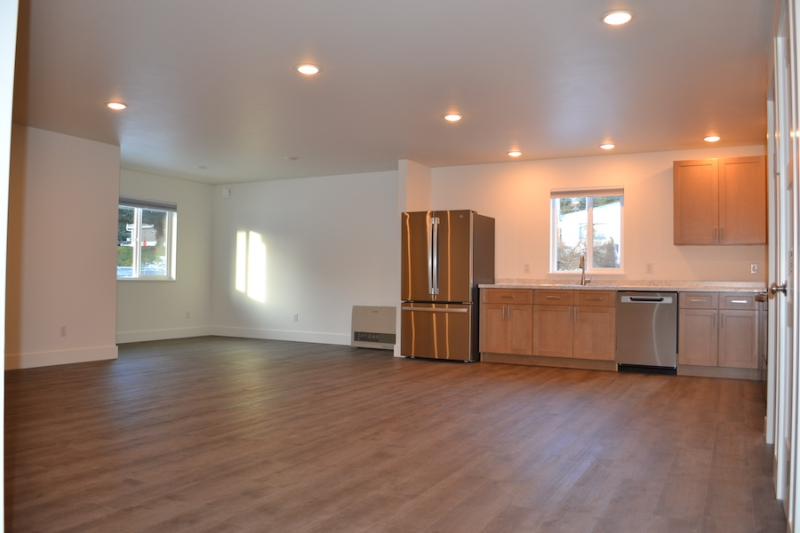 3884 Wright St #A - Photo 3 of 14