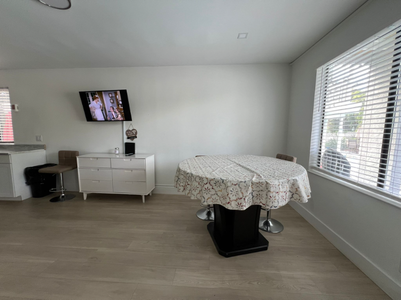 407 71st Ave N #1 - Photo 6 of 18