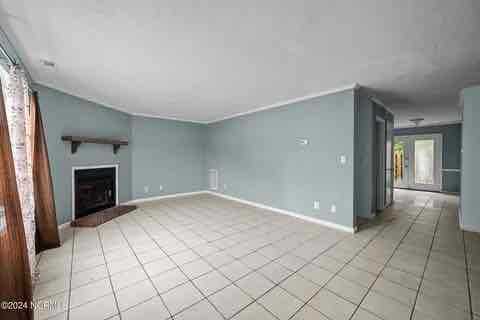 100 Kristin Dr #4D - Photo 5 of 28
