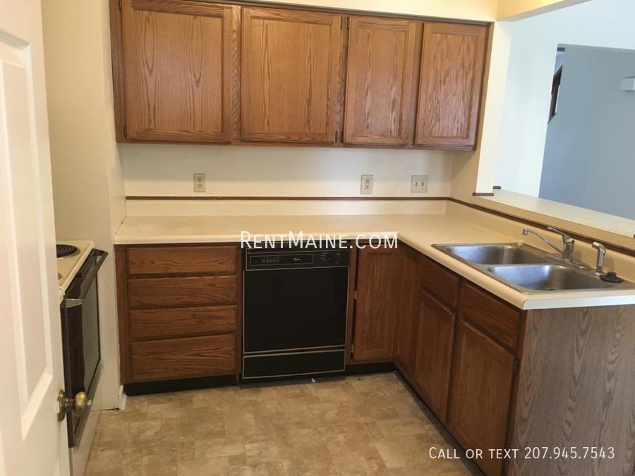 63 Valley View Ln #C - Photo 2 of 14