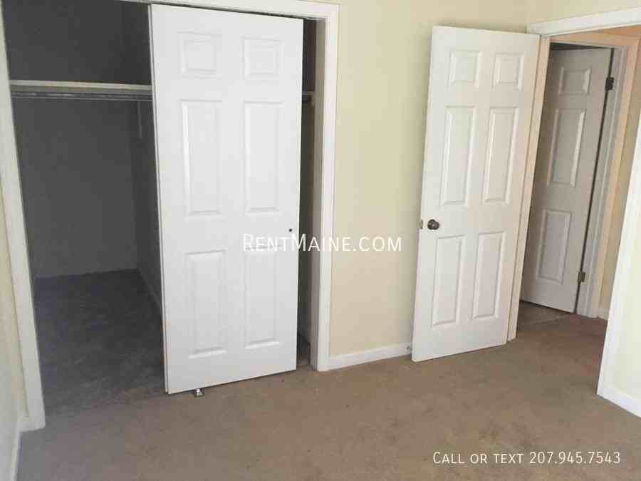 63 Valley View Ln #C - Photo 7 of 14
