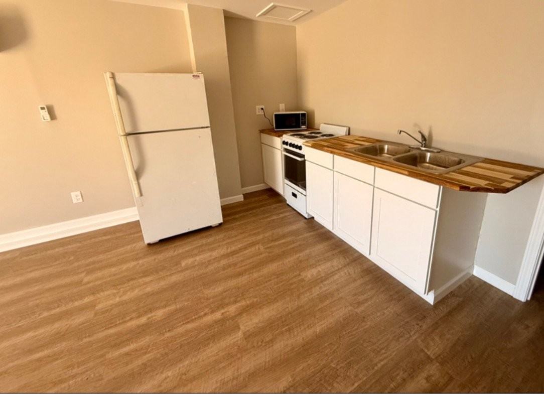 3267 Cranford Rd #C - Photo 3 of 5