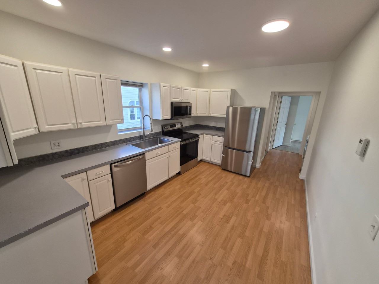 142 Washington St #1 - Photo 2 of 17