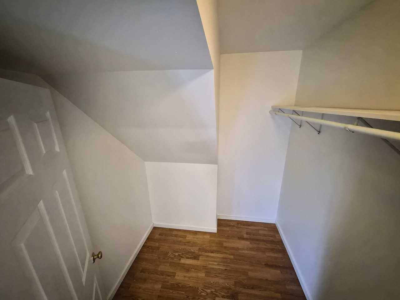 142 Washington St #1 - Photo 6 of 17