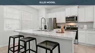 8322 Asteroid St - Photo 4 of 17