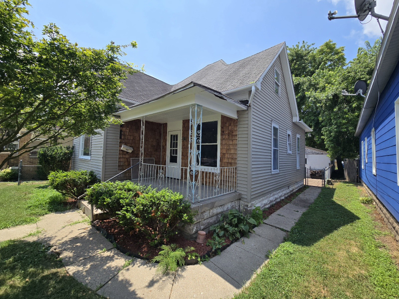 435 S 18Th St, Terre Haute - Photo 3 of 8