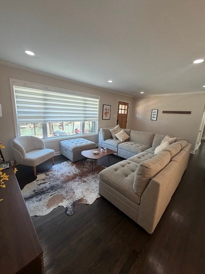 3737 Lakeshore Dr - Photo 5 of 33