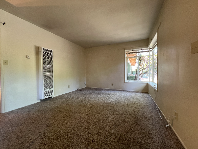 580 N Madison Ave #C - Photo 3 of 14