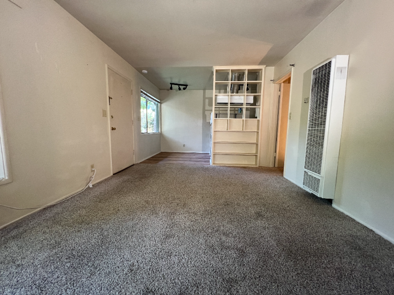 580 N Madison Ave #C - Photo 4 of 14