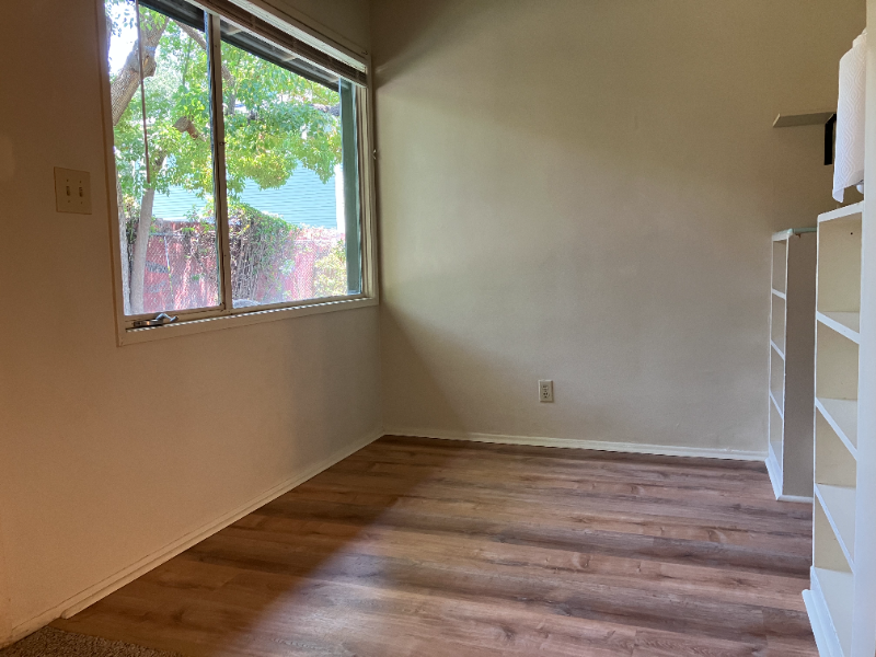 580 N Madison Ave #C - Photo 5 of 14