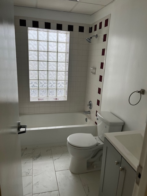 1616 7th St Nw #204 - Photo 5 of 7