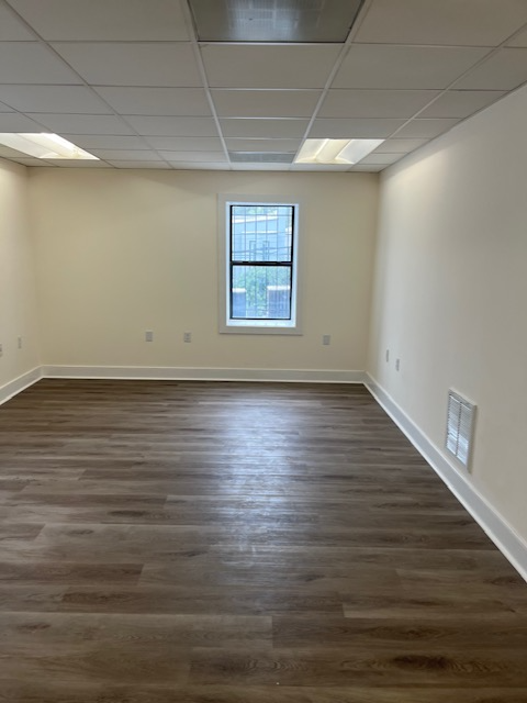 1616 7th St Nw #204 - Photo 6 of 7