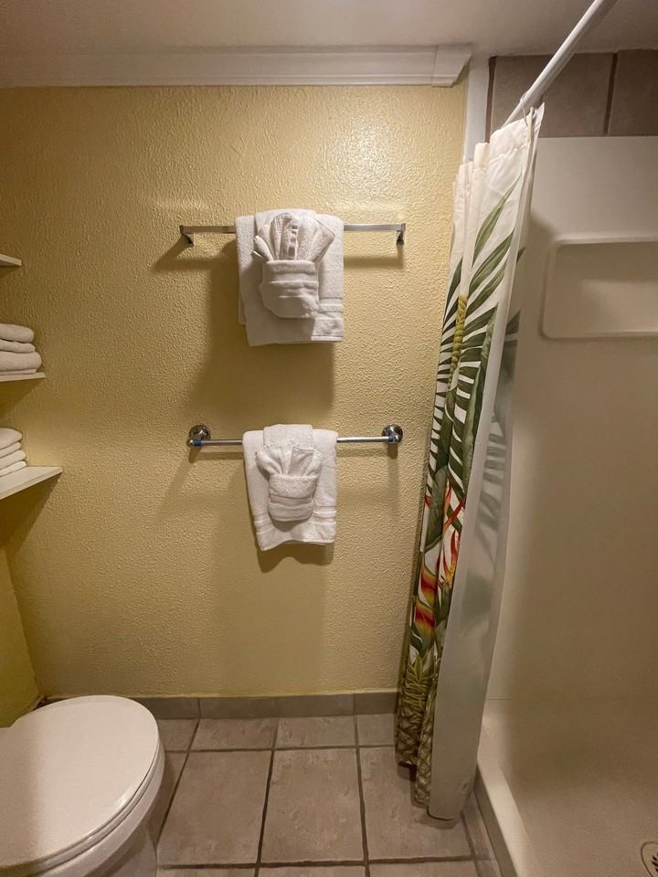 75-5776 Kuakini Hwy #203 - Photo 6 of 7