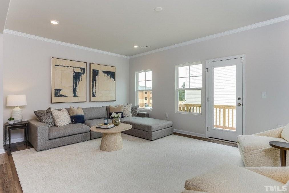 1102 Talis Creek Dr - Photo 2 of 20