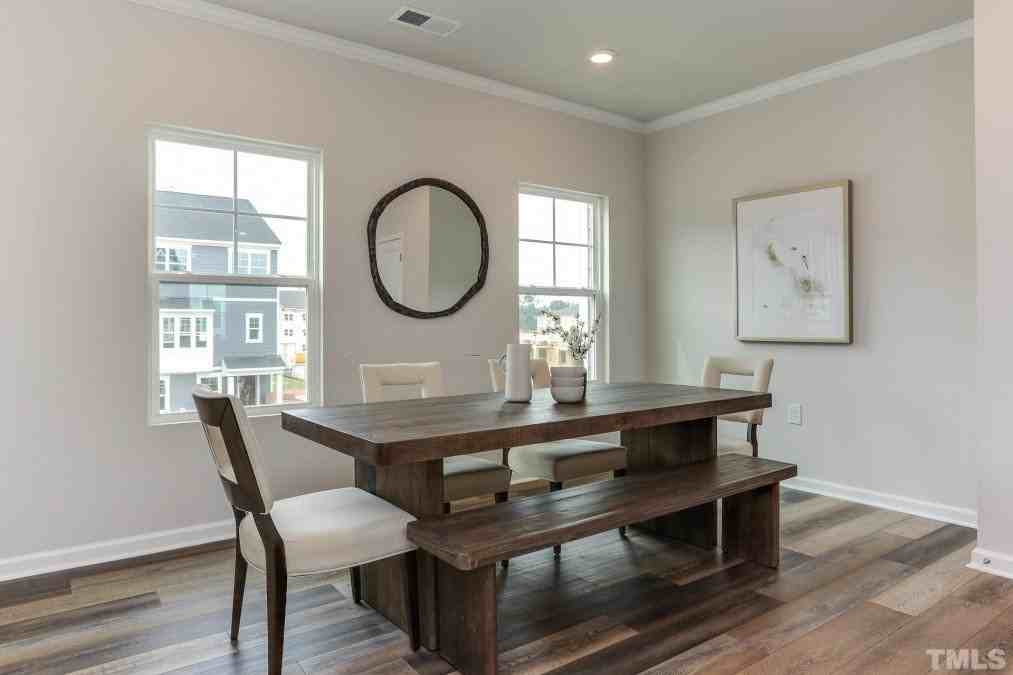 1102 Talis Creek Dr - Photo 5 of 20