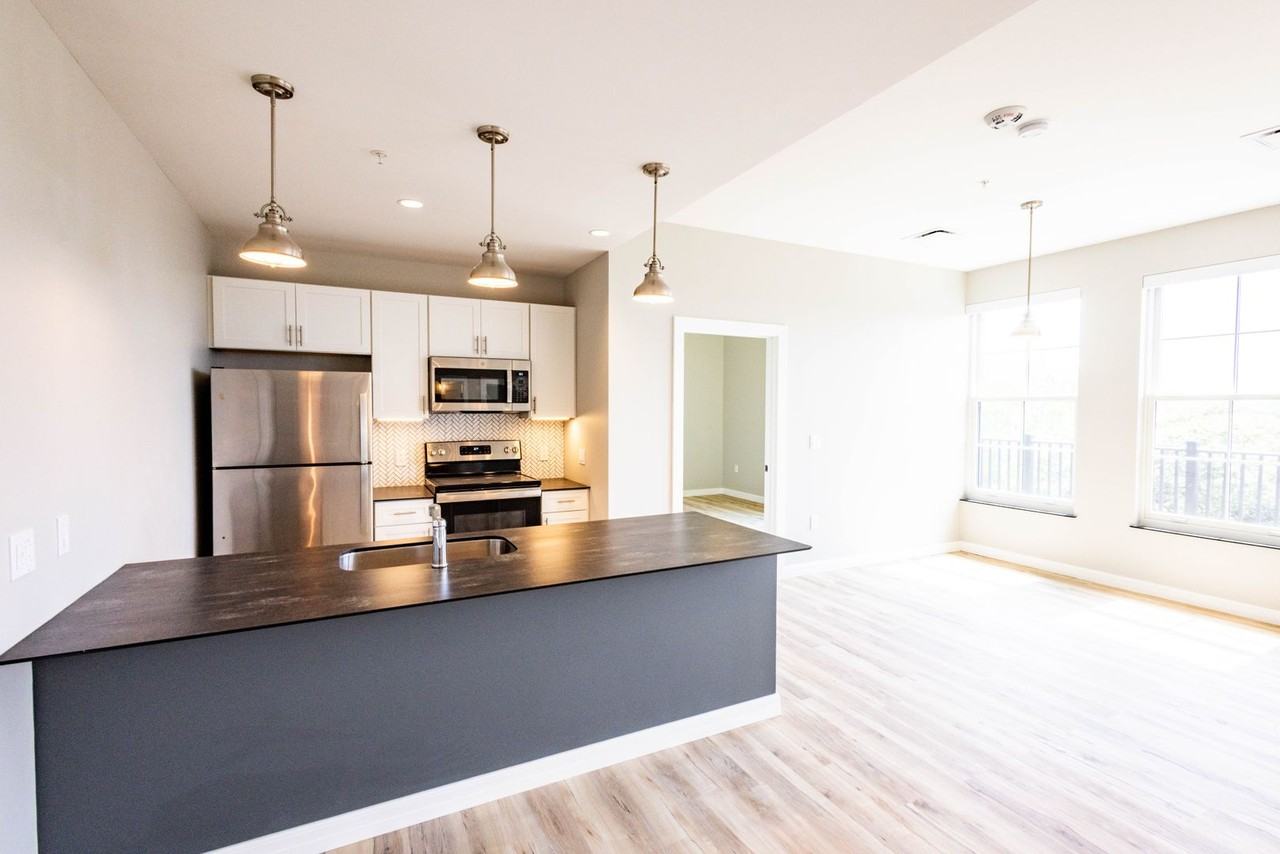 Peach and 5th West - Photo 7 of 16