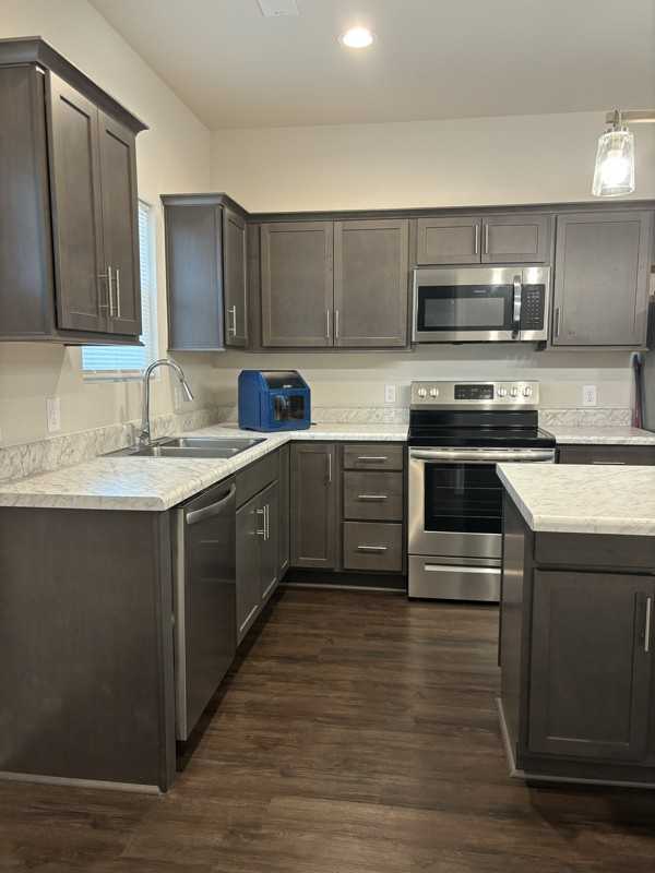 804 Green Oaks St - Photo 3 of 7