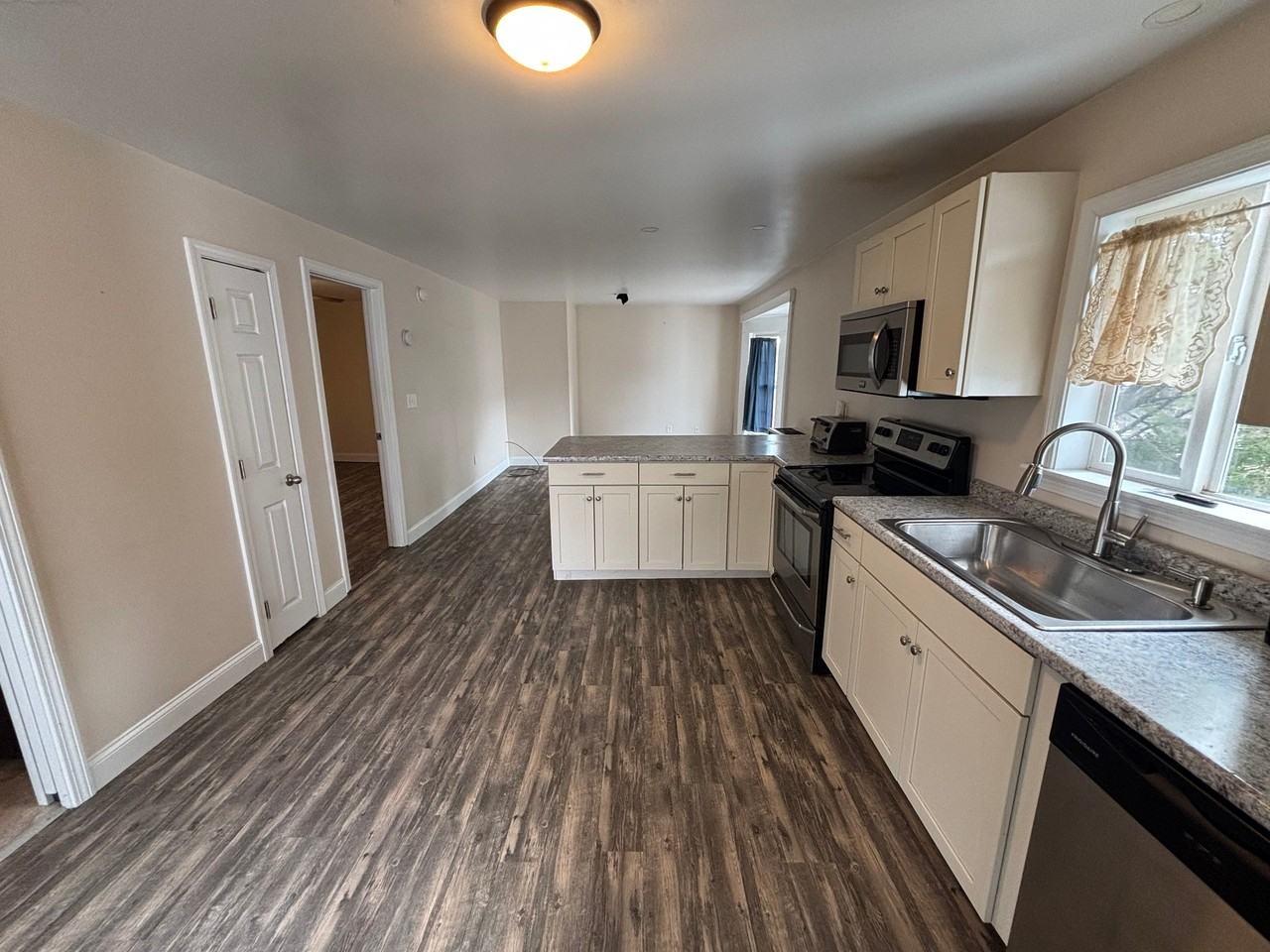 253 Lisbon St #2A - Photo 2 of 9