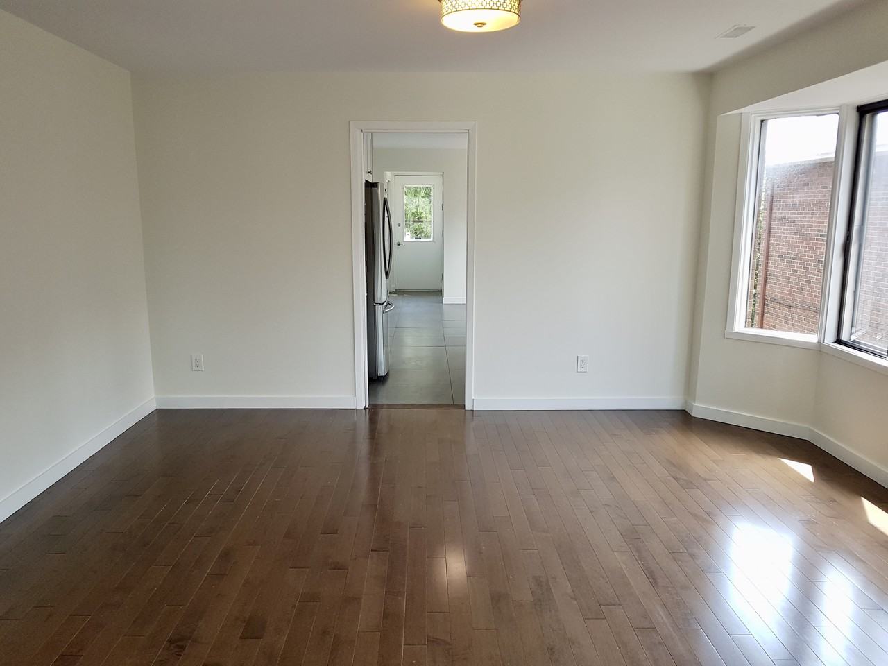 238 Croissant Harrow - Photo 4 of 16