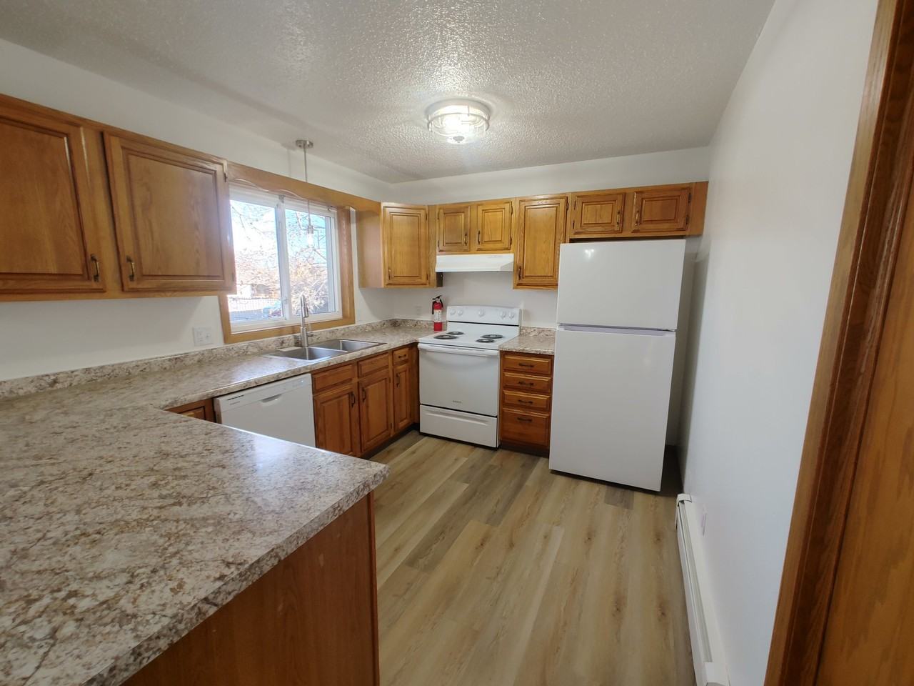 1307 S Washington St #1307 - Photo 3 of 20