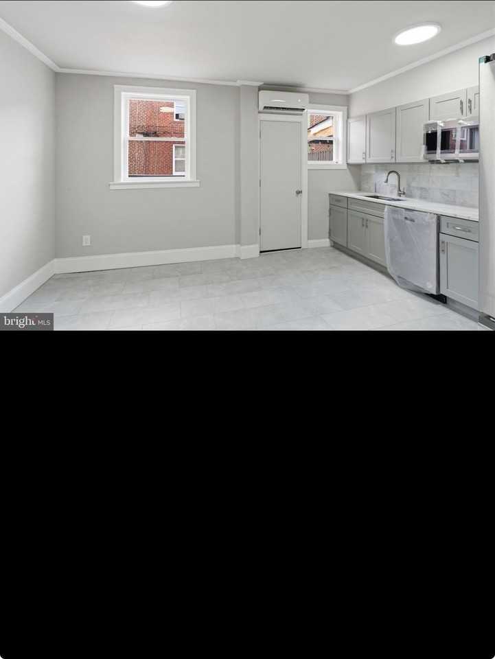 6617 Rutland St - Photo 6 of 9