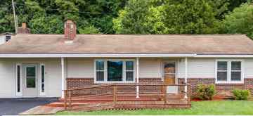 featured image of 3900 S Main St