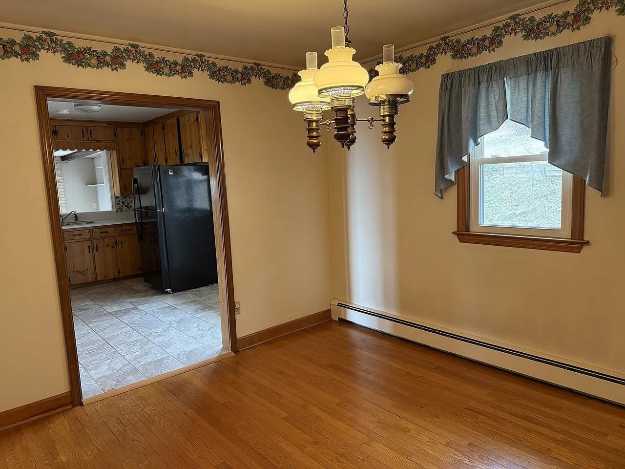 3900 S Main St - Photo 5 of 24