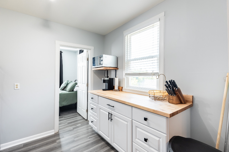 455 Stanley Ave #1 - Photo 4 of 10