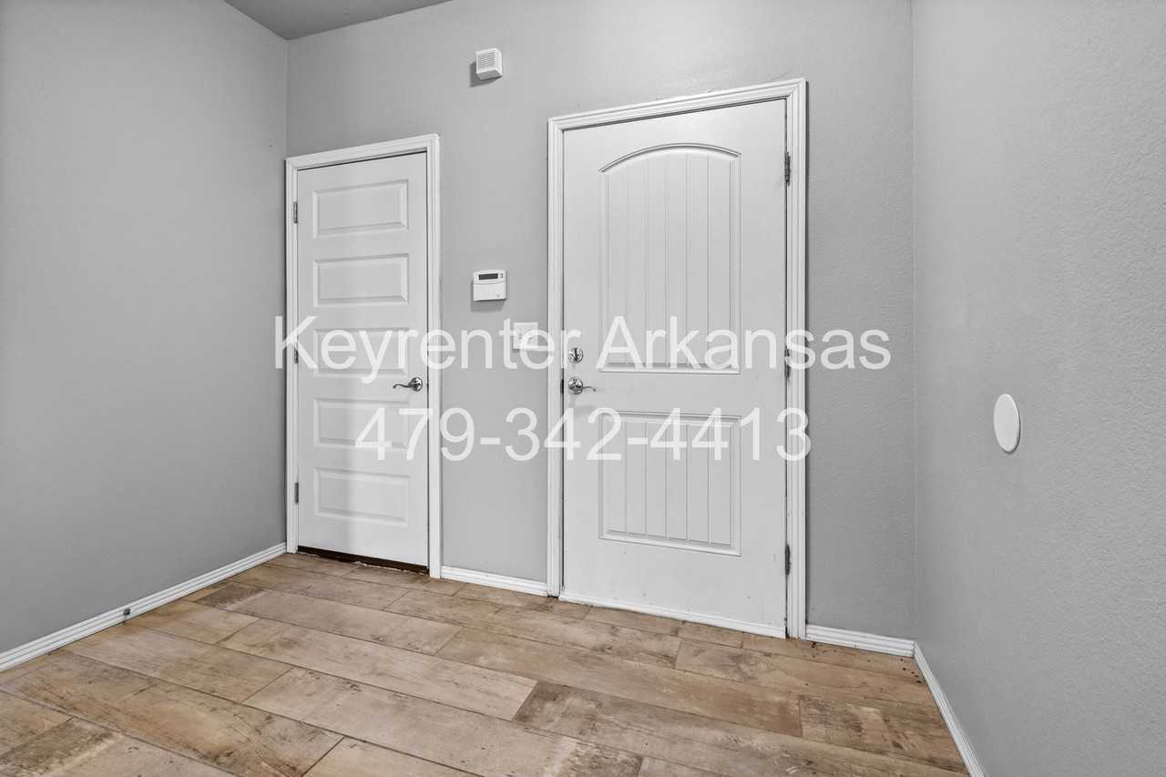 1225 N Sicily Ln #1225 - Photo 4 of 31