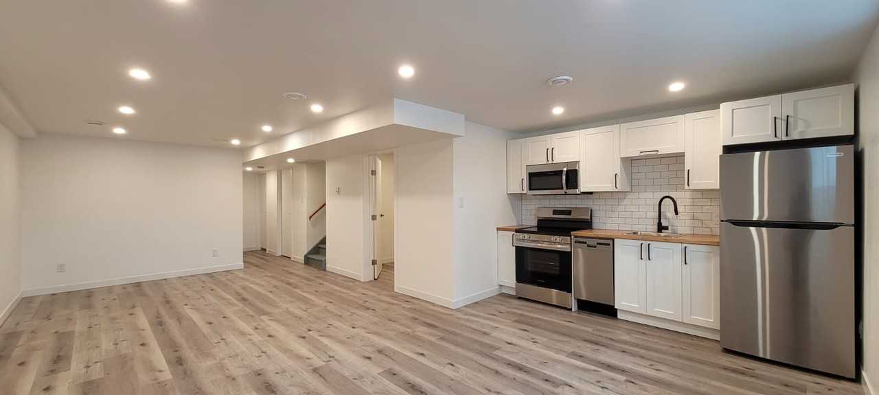 10 Blossom Bay - Photo 3 of 10