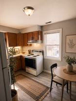 1409 & 1409 1/2 W Jackson St - Photo 1 of 1