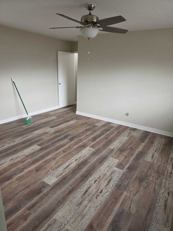 10336 Rocky Hollow Rd - Photo 3 of 12