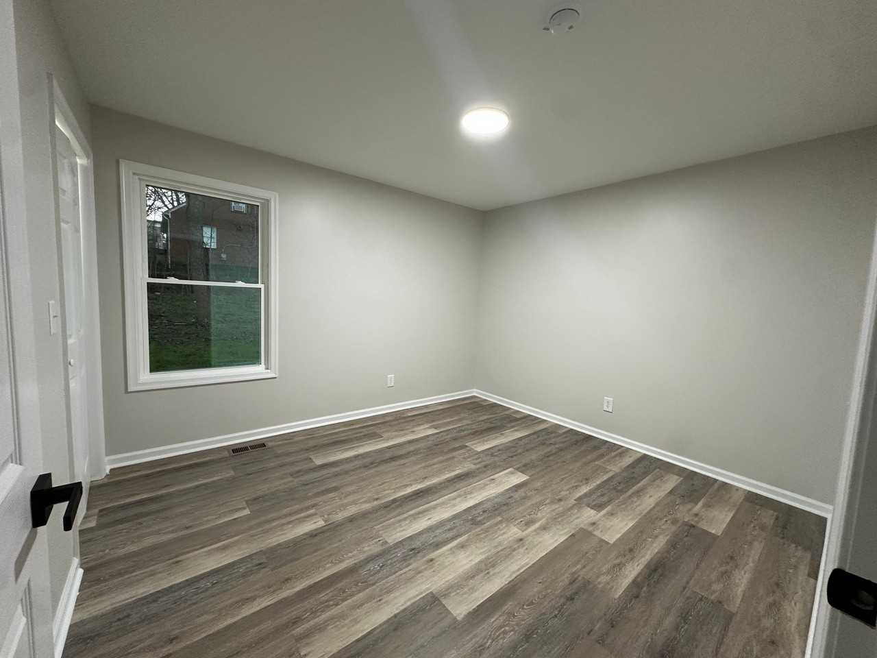 1415 Floyd St - Photo 3 of 19
