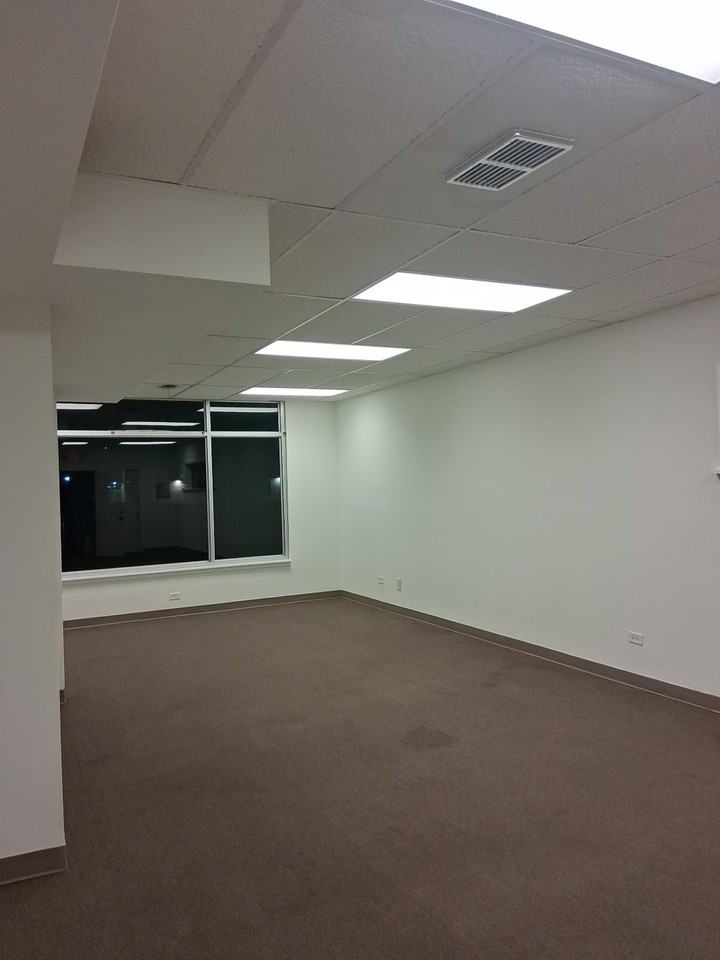 1020 Chicago Rd #14 - Photo 2 of 11