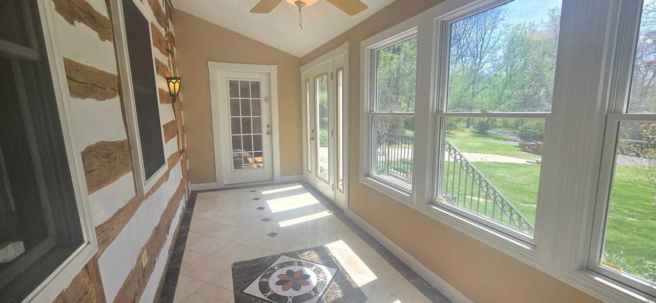 2834 E Boss Arnold Rd - Photo 4 of 38